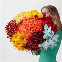 Friendsgiving DIY Floral Bar