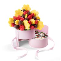 Arrangement  Berry Gift Box